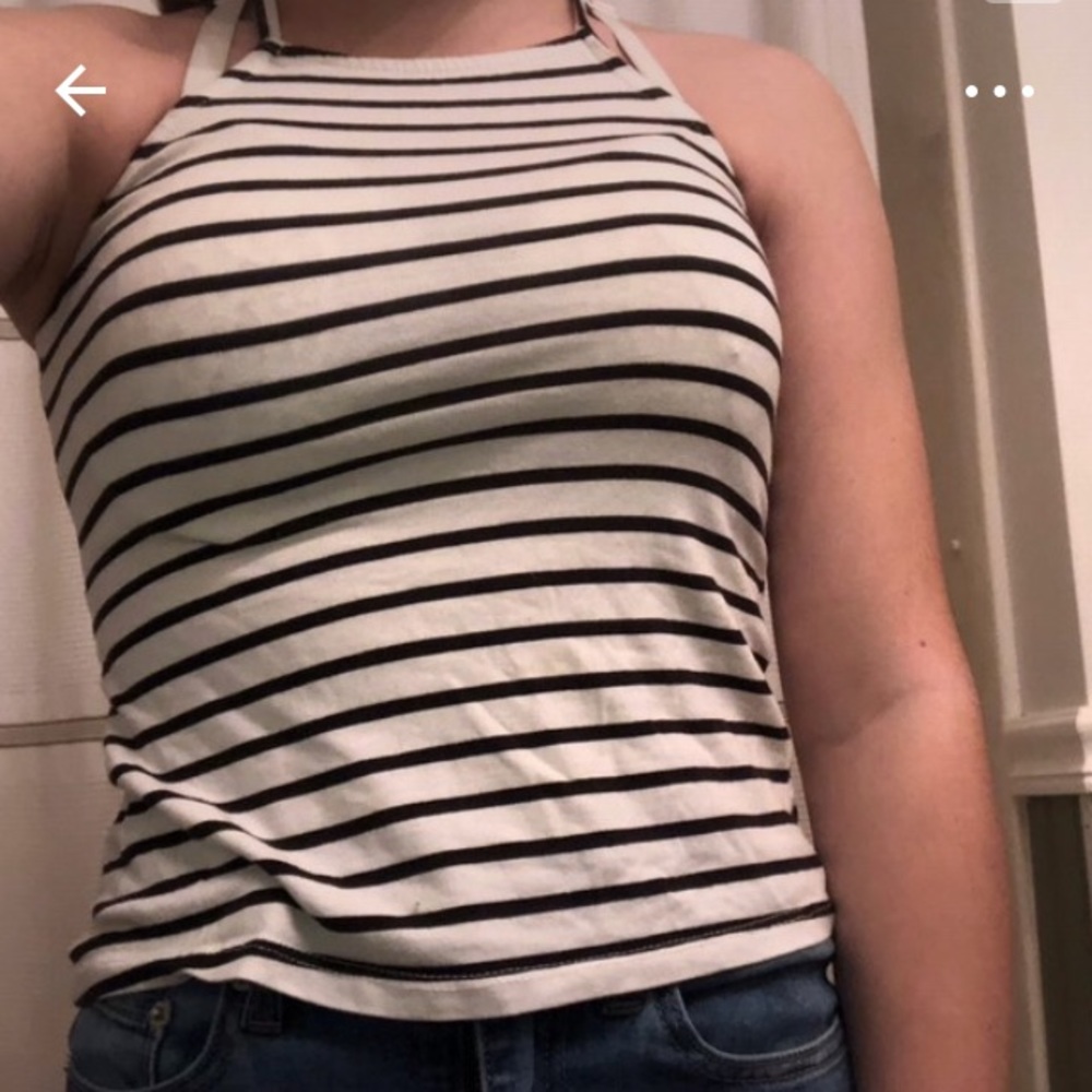White and black striped crop top